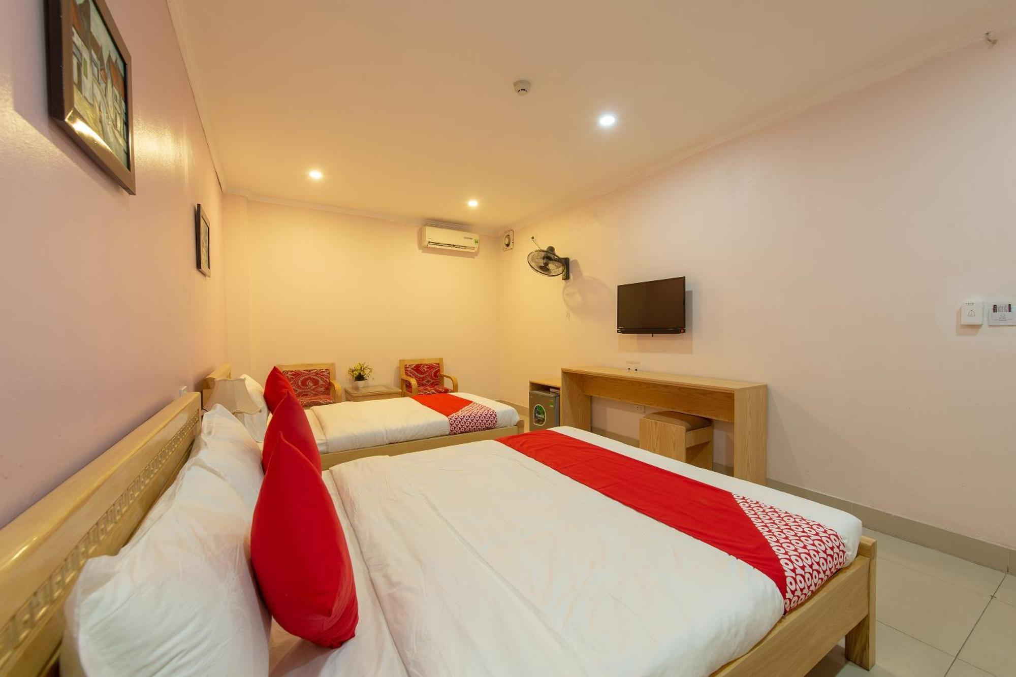 Capital O 417 Truong Son Hotel Ханой Экстерьер фото